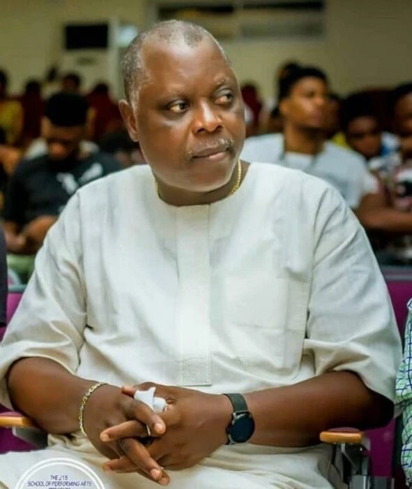 Community,Trending community,New Community,Nigerianphotographer,Career,Nigerianmusic,Movies & TV,Entertainment,Makeupartistinnigeria